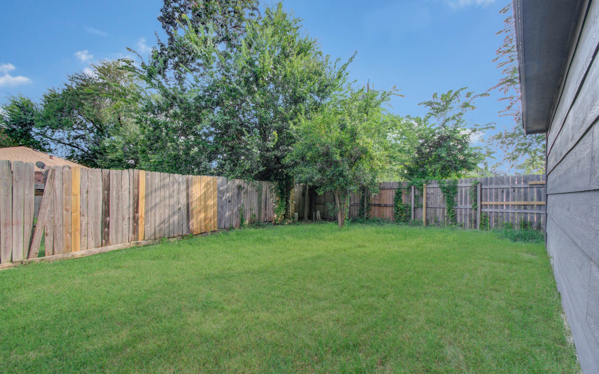 6935 Falling Waters Drive Spring, TX 77379 - Photo 3 of 50
