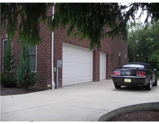 545 Justabout Road Venetia, PA 15367 - Photo 16 of 17 Exterior Front.