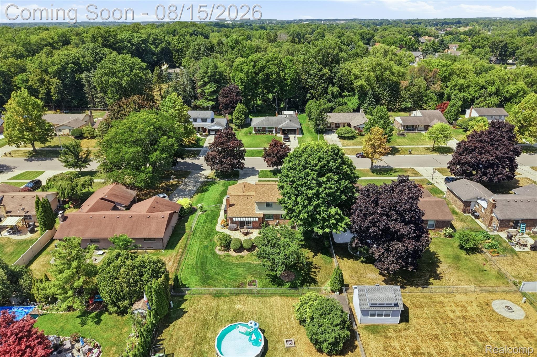 18656 Gill Road Livonia, MI 48152 - Photo 48 of 52 48.jpg