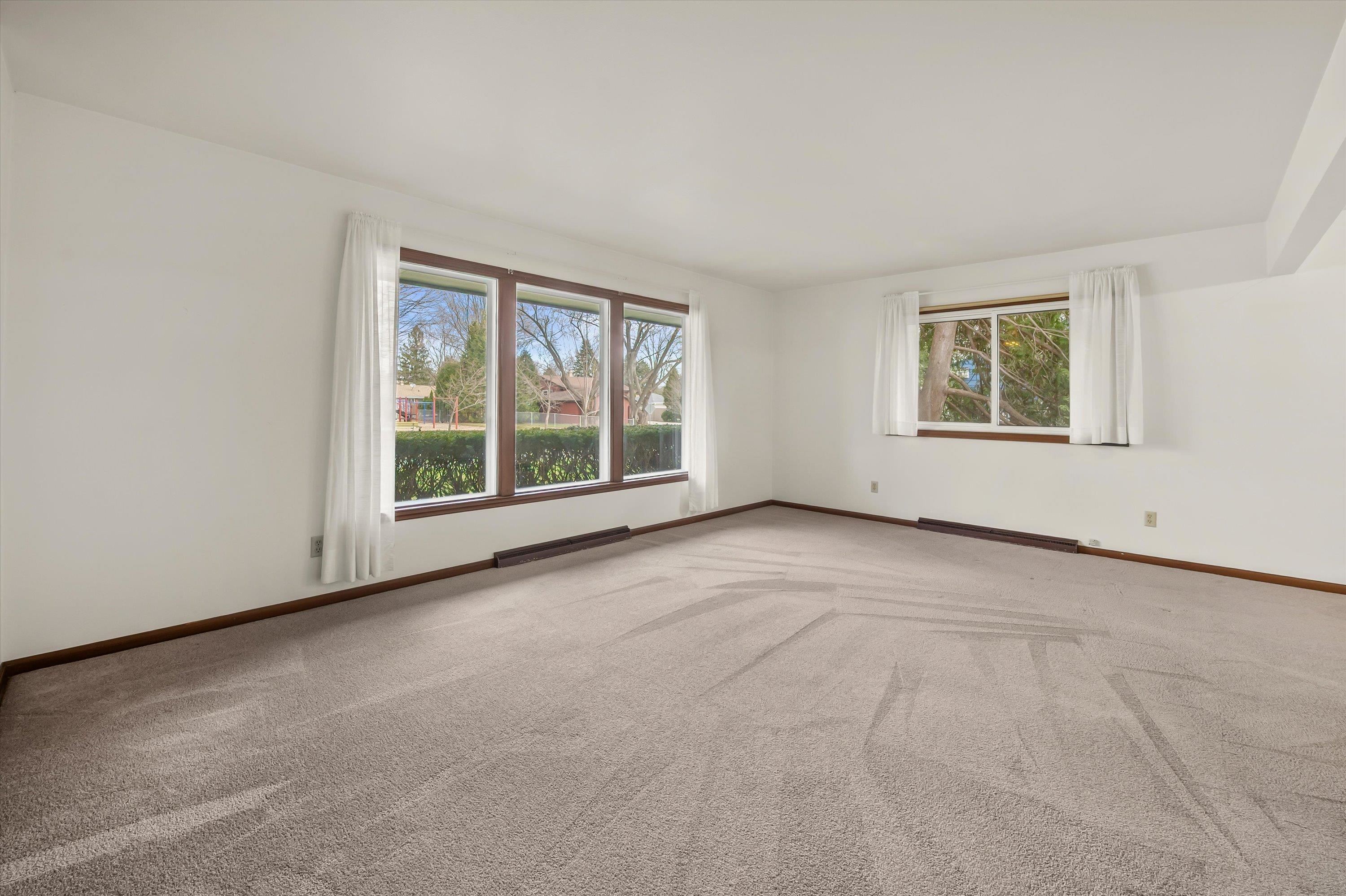 1007 Dona Road Hartland, WI 53029 - Photo 12 of 44