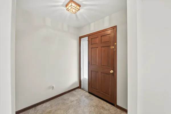 $415,000 | 1007 Dona Road, Hartland, WI 53029