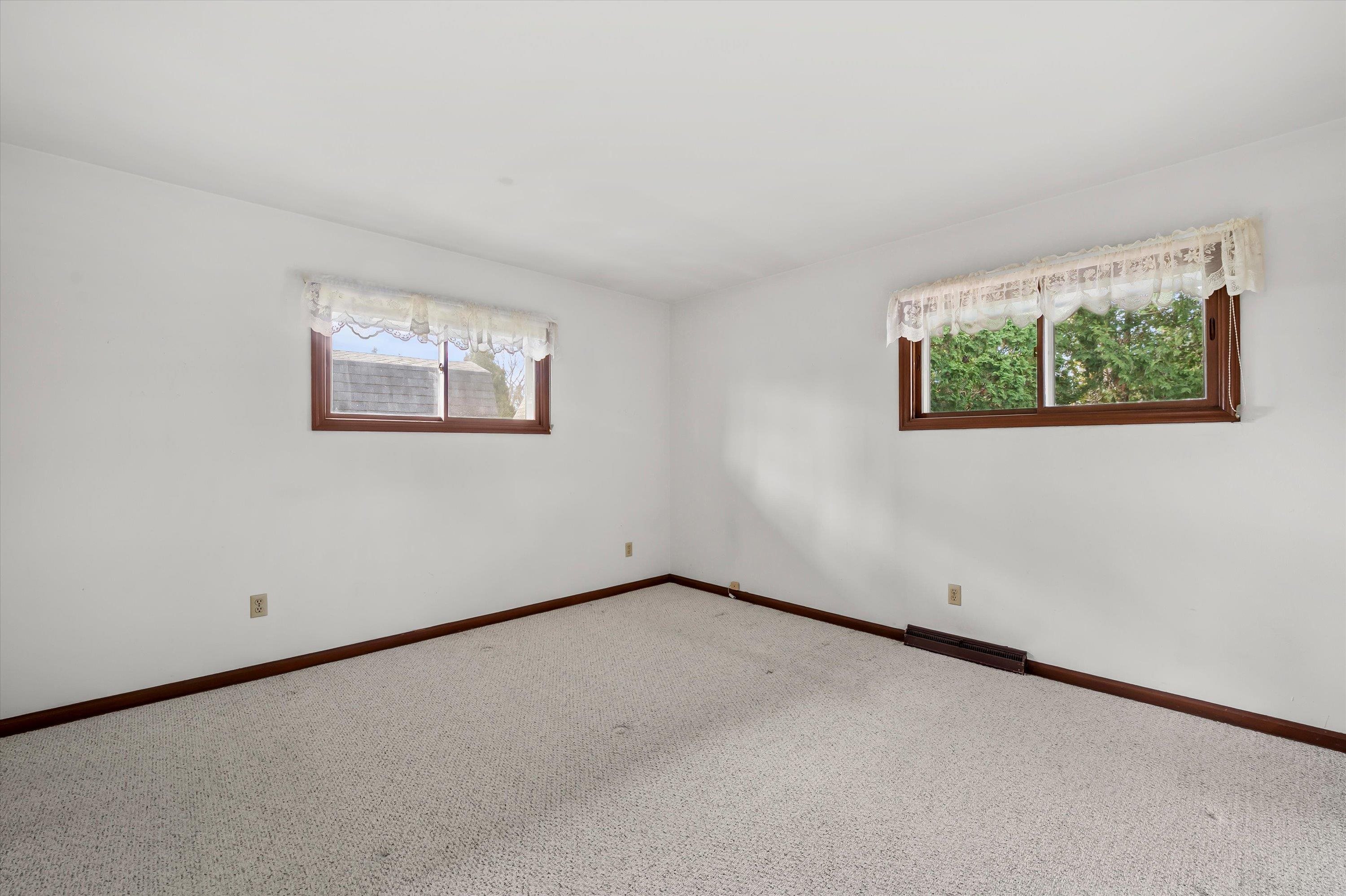 1007 Dona Road Hartland, WI 53029 - Photo 19 of 44