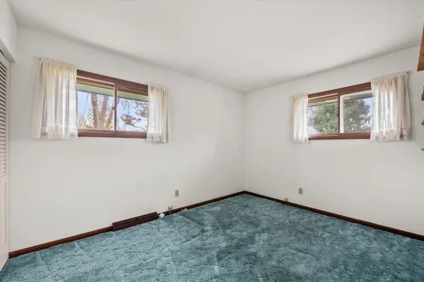 $415,000 | 1007 Dona Road, Hartland, WI 53029