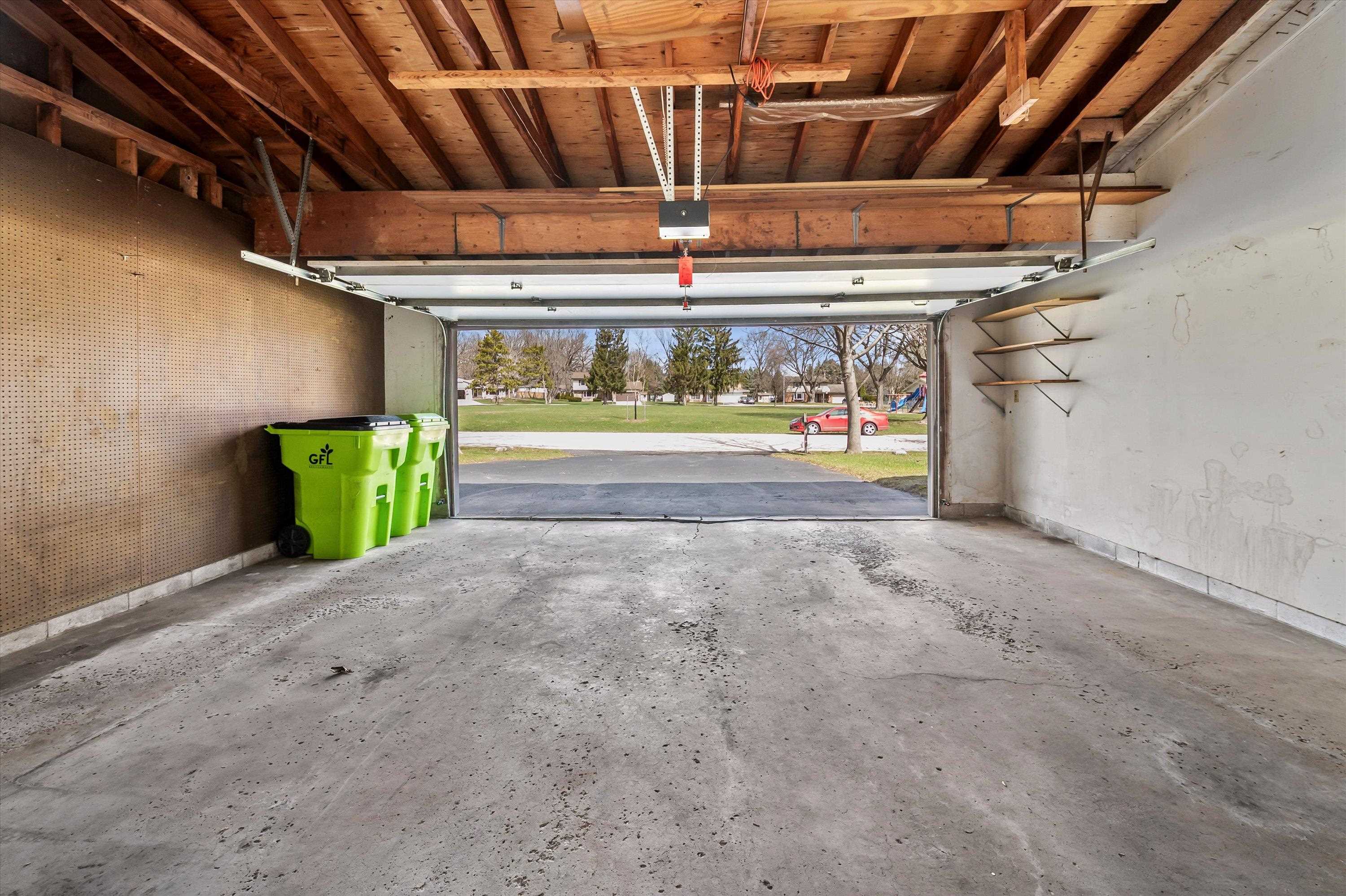 1007 Dona Road Hartland, WI 53029 - Photo 31 of 44