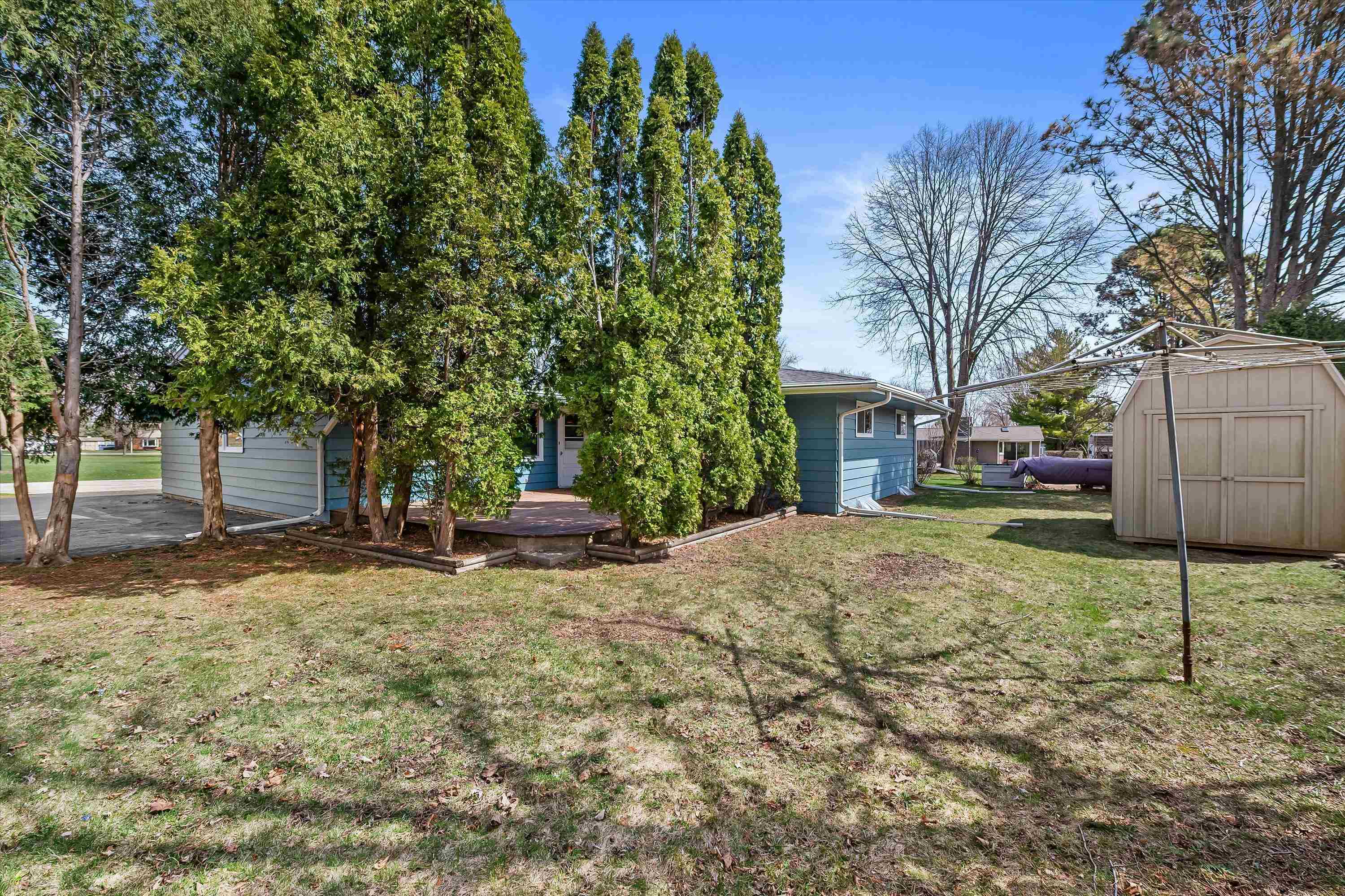 1007 Dona Road Hartland, WI 53029 - Photo 36 of 44