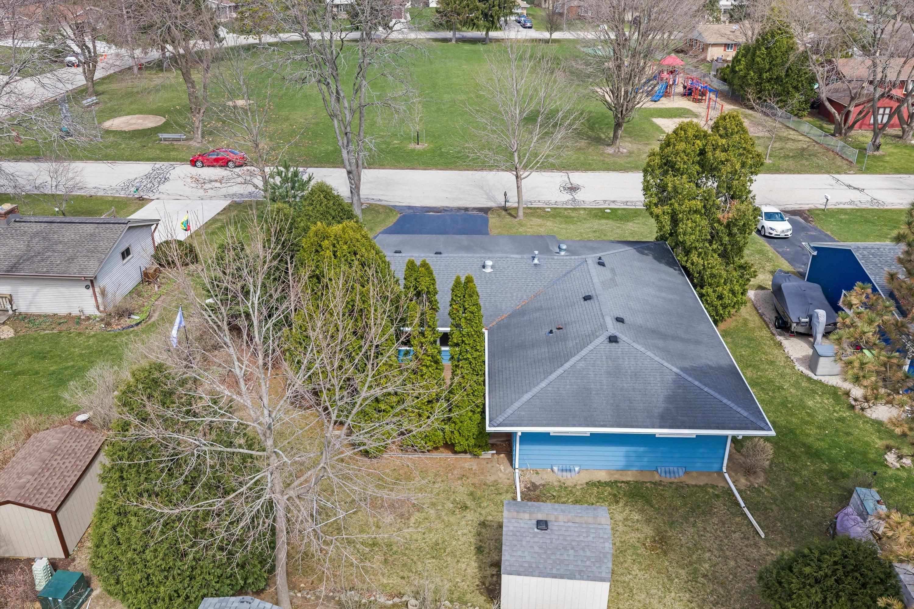 1007 Dona Road Hartland, WI 53029 - Photo 37 of 44