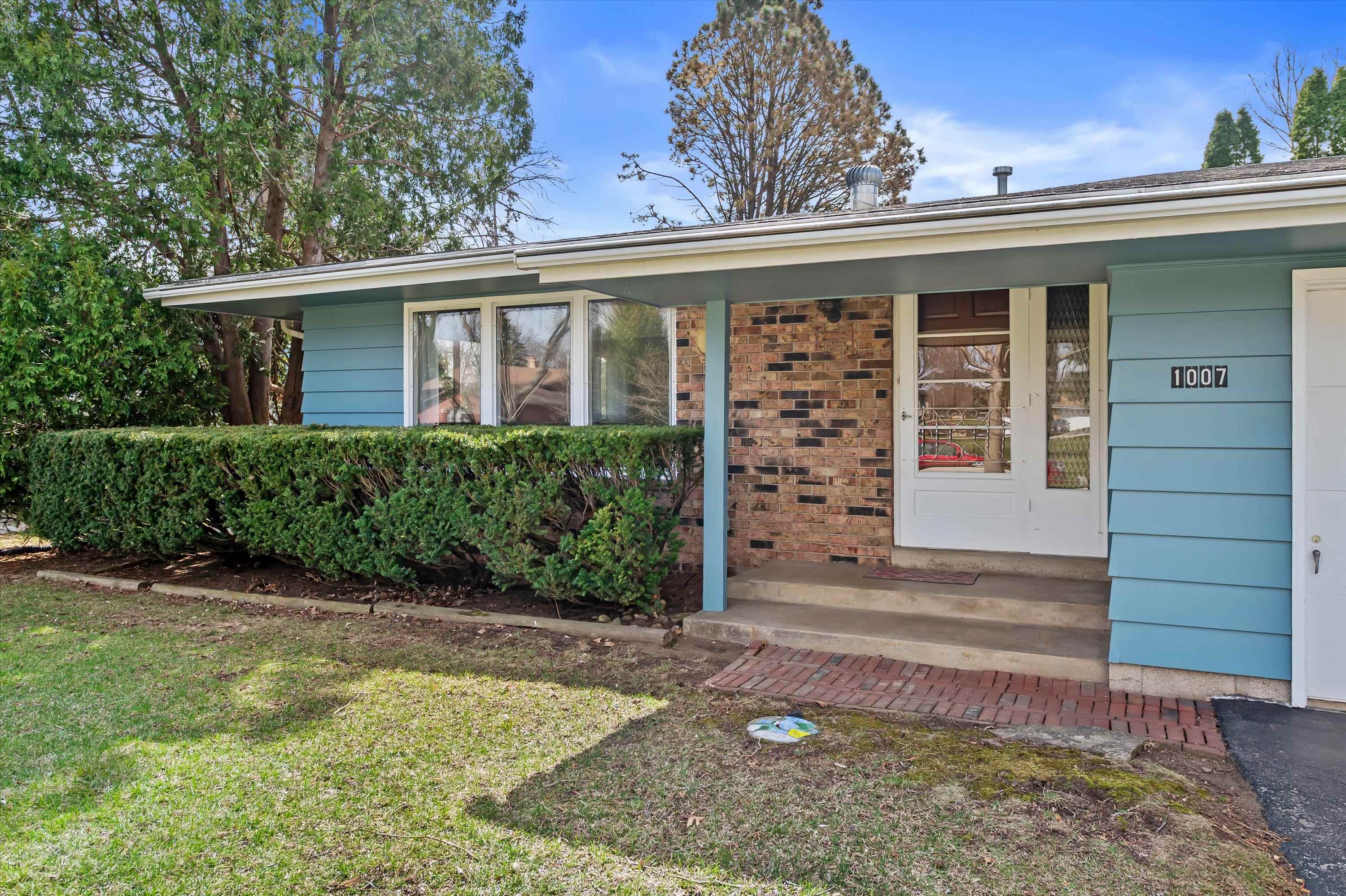 1007 Dona Road Hartland, WI 53029 - Photo 10 of 44