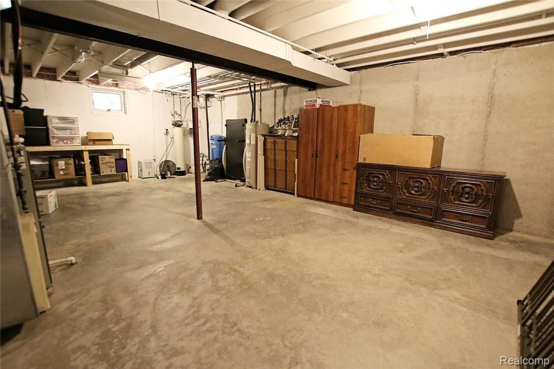 5959 Fox Lake Road Goodrich, MI 48438 - Photo 34 of 46 36) Basement.jpg