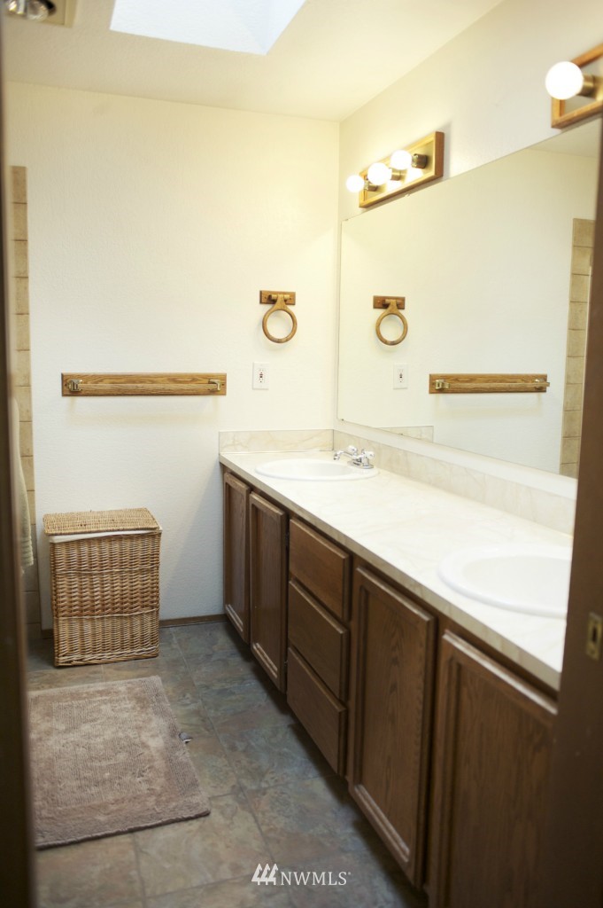 16631 26th Avenue Southeast Bothell, WA 98012 - Photo 12 of 15 Gallery Image 12
