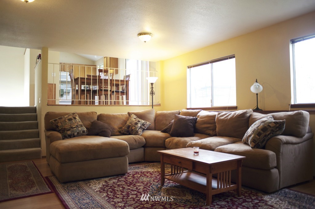 16631 26th Avenue Southeast Bothell, WA 98012 - Photo 3 of 15 Gallery Image 3