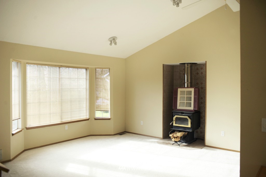 16631 26th Avenue Southeast Bothell, WA 98012 - Photo 7 of 15 Gallery Image 7