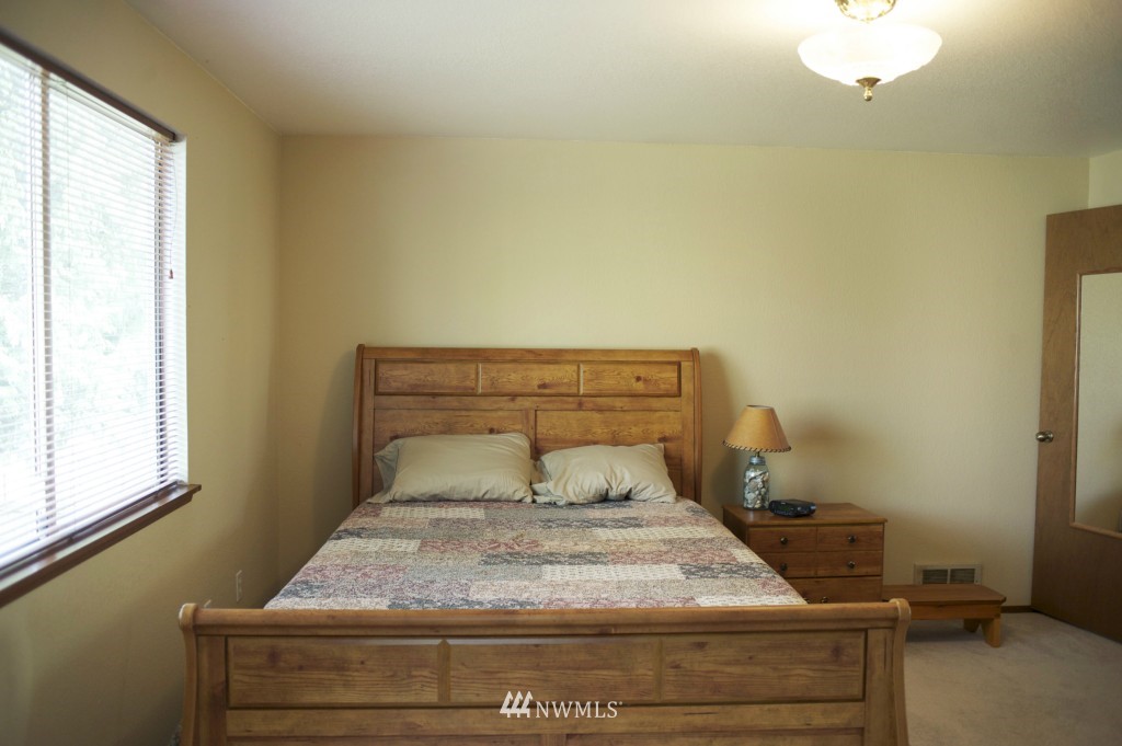 16631 26th Avenue Southeast Bothell, WA 98012 - Photo 9 of 15 Gallery Image 9