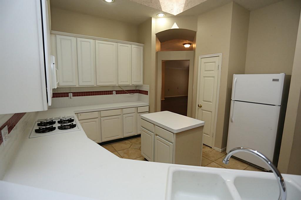 1718 Calmar Drive Spring, TX 77386 - Photo 7 of 26