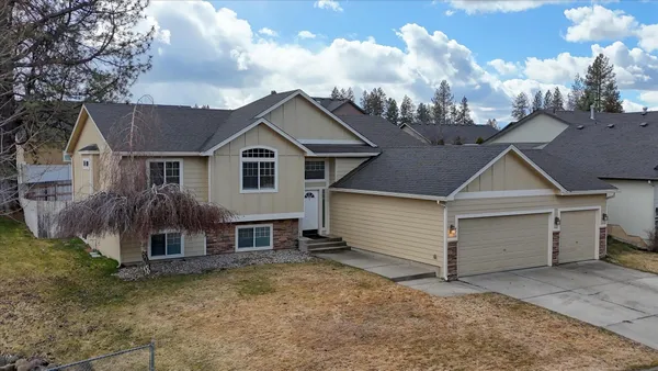$550,000 | 716 East Bonnie Lynn Lane, Colbert, WA 99005