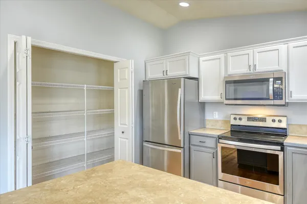 $550,000 | 716 East Bonnie Lynn Lane, Colbert, WA 99005