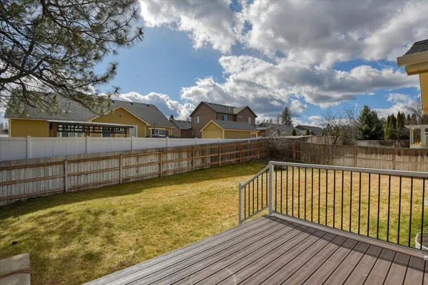 $550,000 | 716 East Bonnie Lynn Lane, Colbert, WA 99005