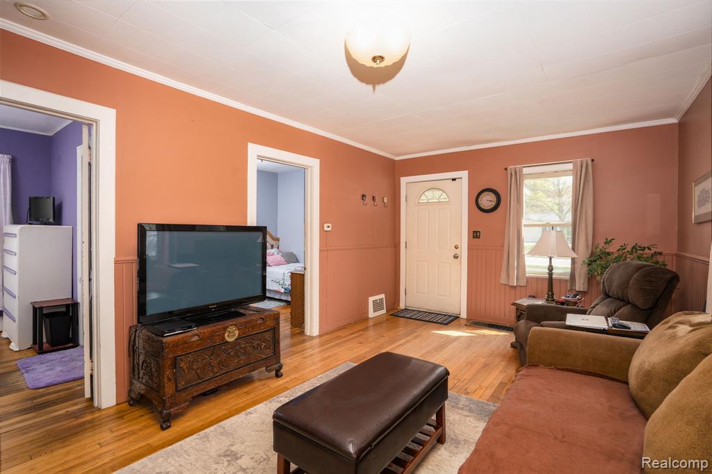 6248 Waldon Road Clarkston, MI 48346 - Photo 11 of 30 Gallery Image 11