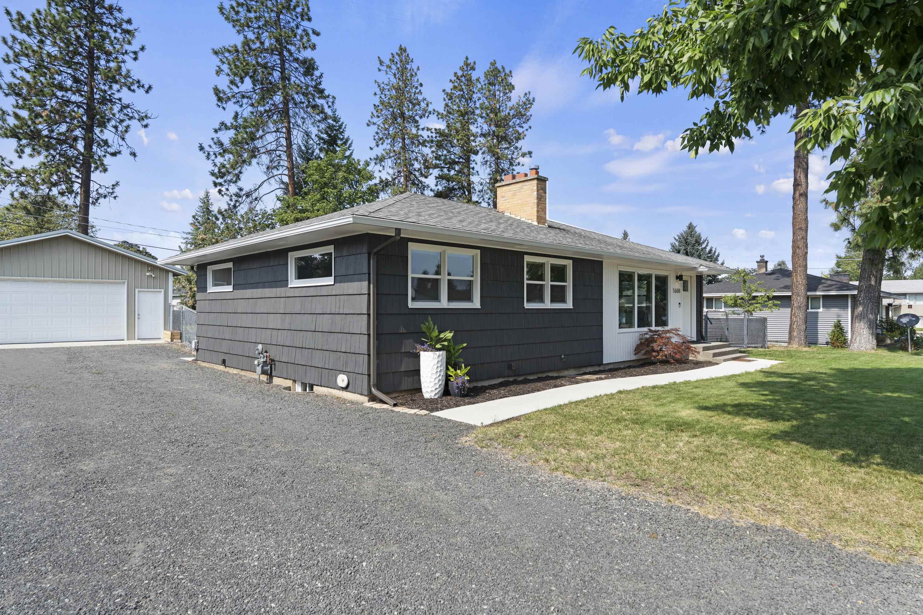 1608 South Keller Road Spokane Valley, WA 99216 - Photo 2 of 44