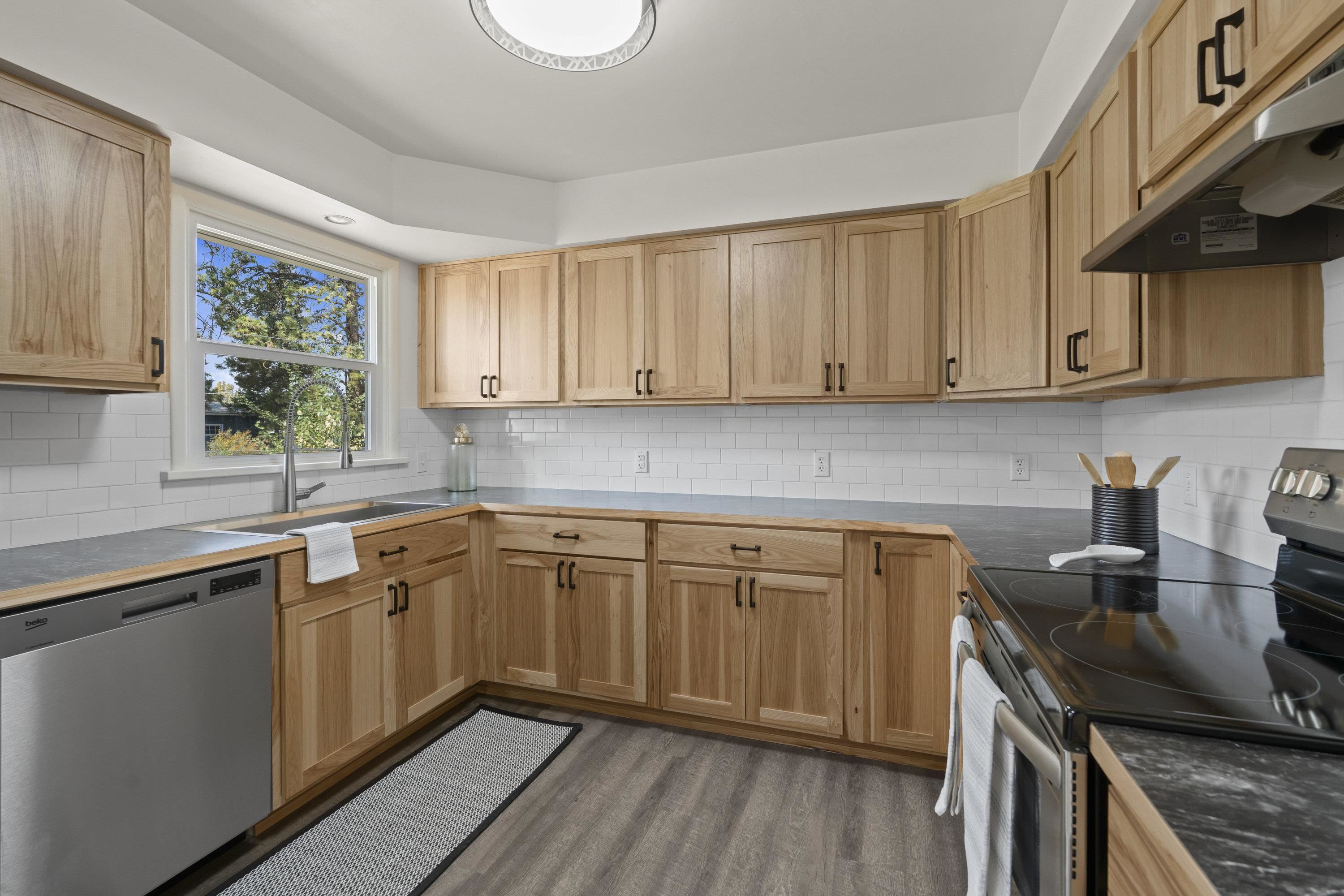 1608 South Keller Road Spokane Valley, WA 99216 - Photo 9 of 44