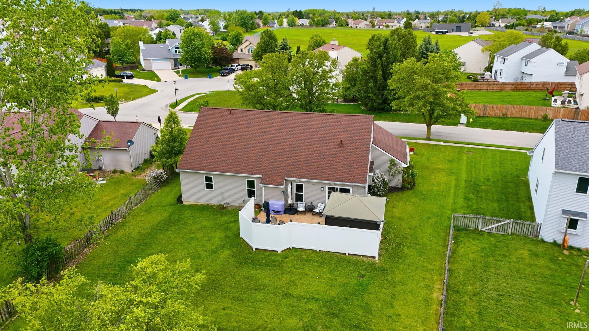 14523 Firethorne Path Fort Wayne, IN 46814 - Photo 37 of 41