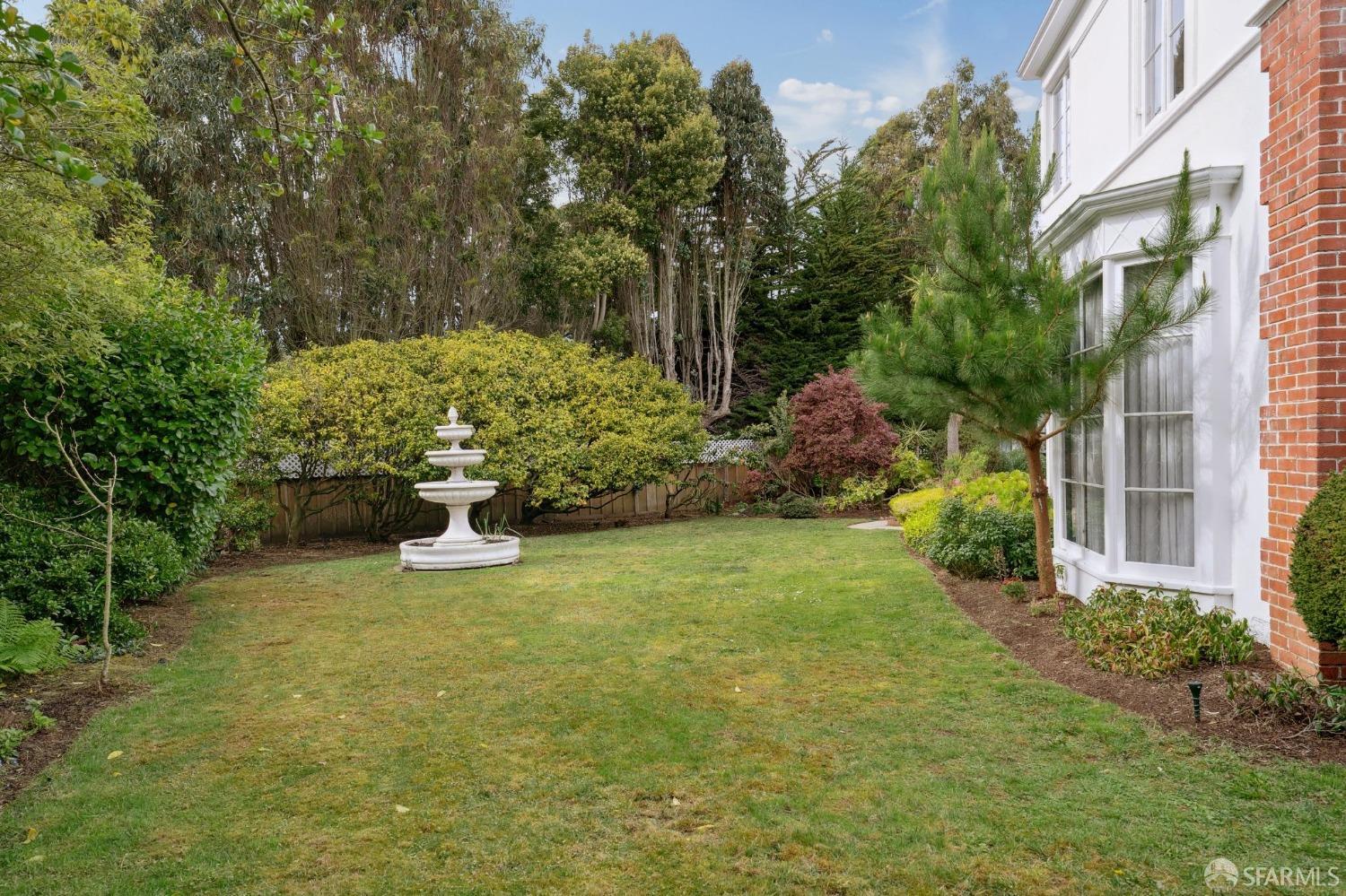 100 Stonecrest Drive San Francisco, CA 94132 - Photo 50 of 64 a view of backyard with swimming pool