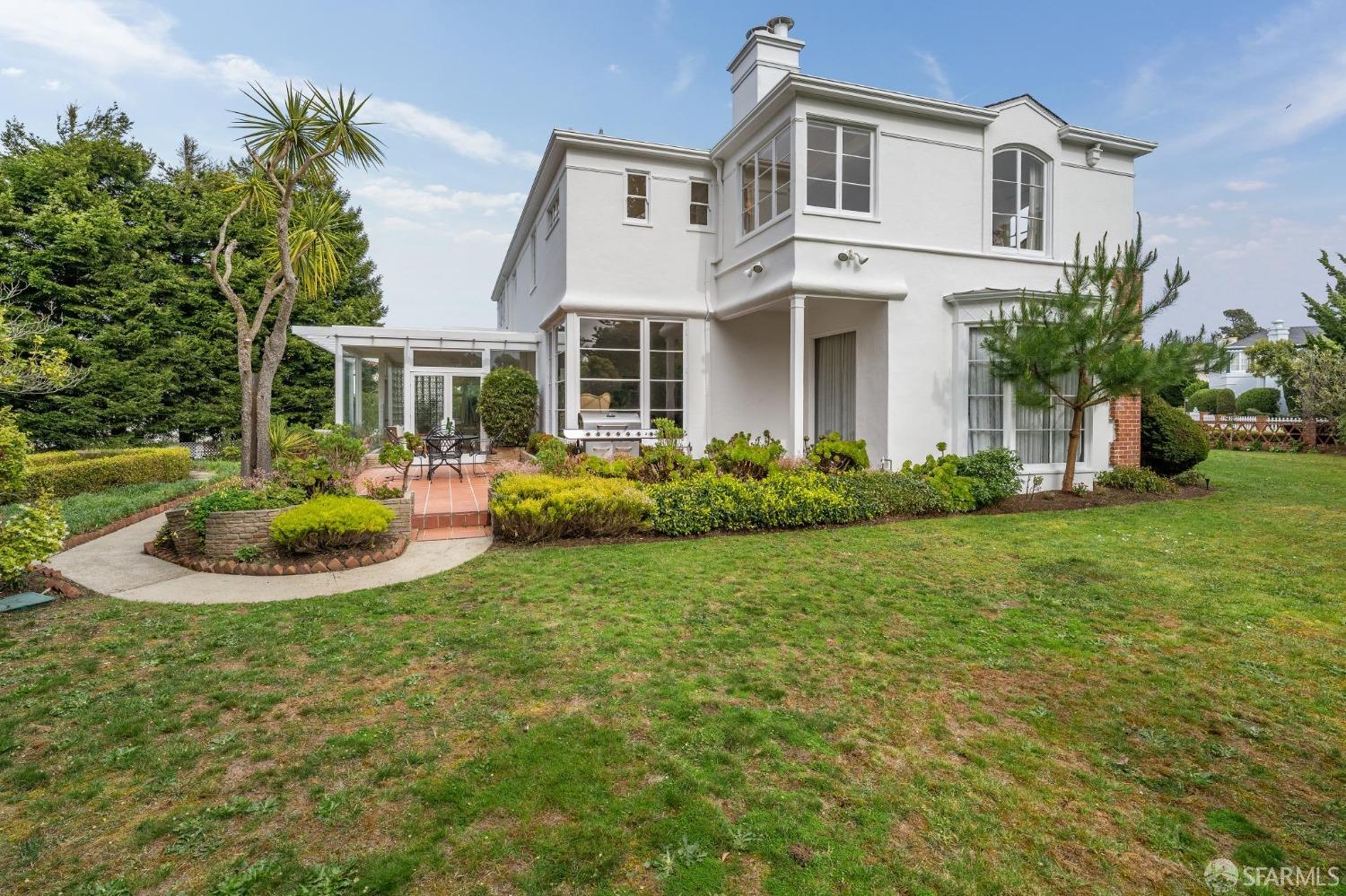 100 Stonecrest Drive San Francisco, CA 94132 - Photo 54 of 64 front view of a house with a yard