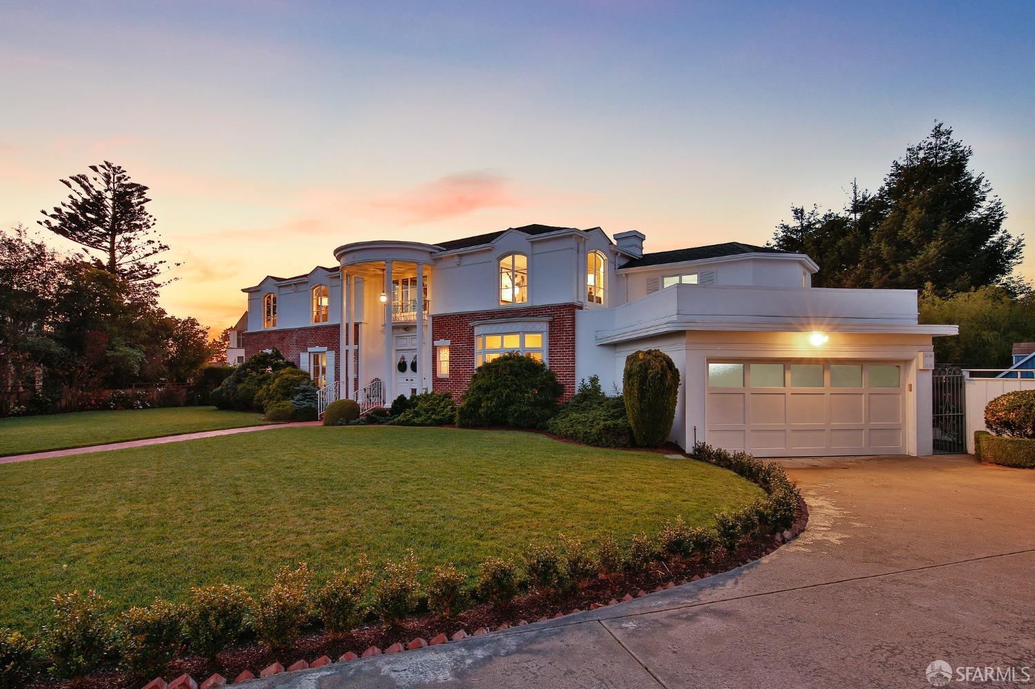 100 Stonecrest Drive San Francisco, CA 94132 - Photo 63 of 64 a front view of a house with a yard