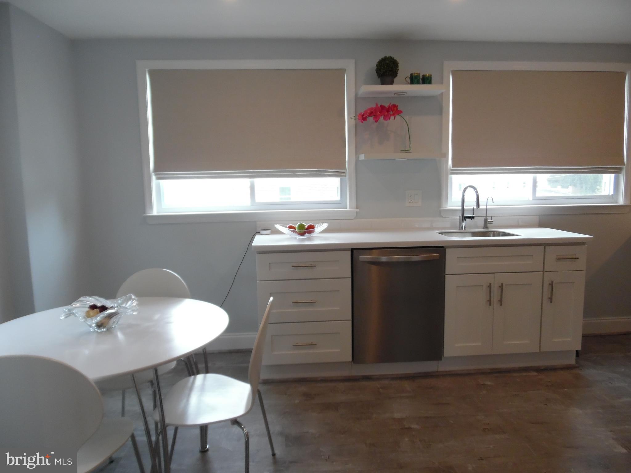 12243 Rambler Road Philadelphia, PA 19154 - Photo 11 of 26 Kitchen