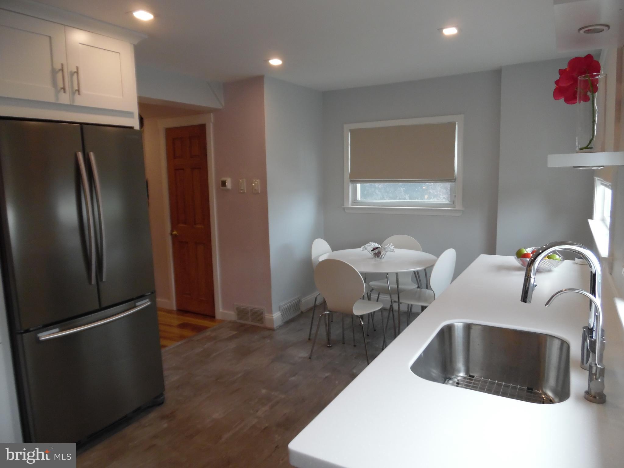 12243 Rambler Road Philadelphia, PA 19154 - Photo 13 of 26 Kitchen