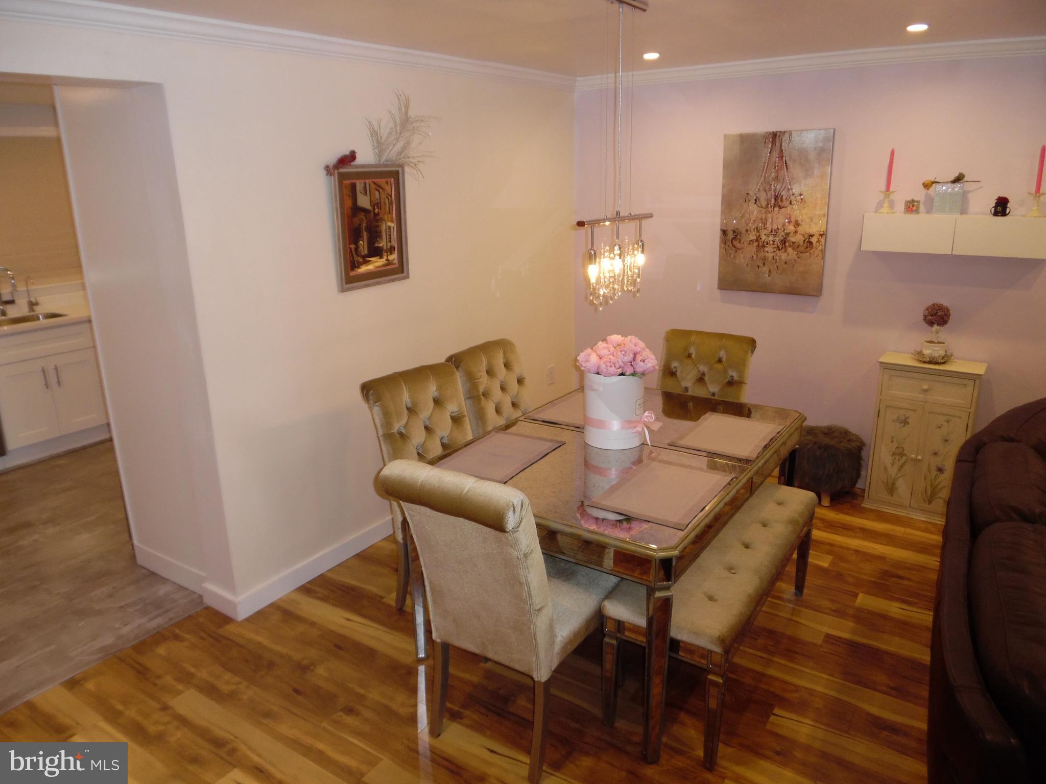 12243 Rambler Road Philadelphia, PA 19154 - Photo 8 of 26 Dining room