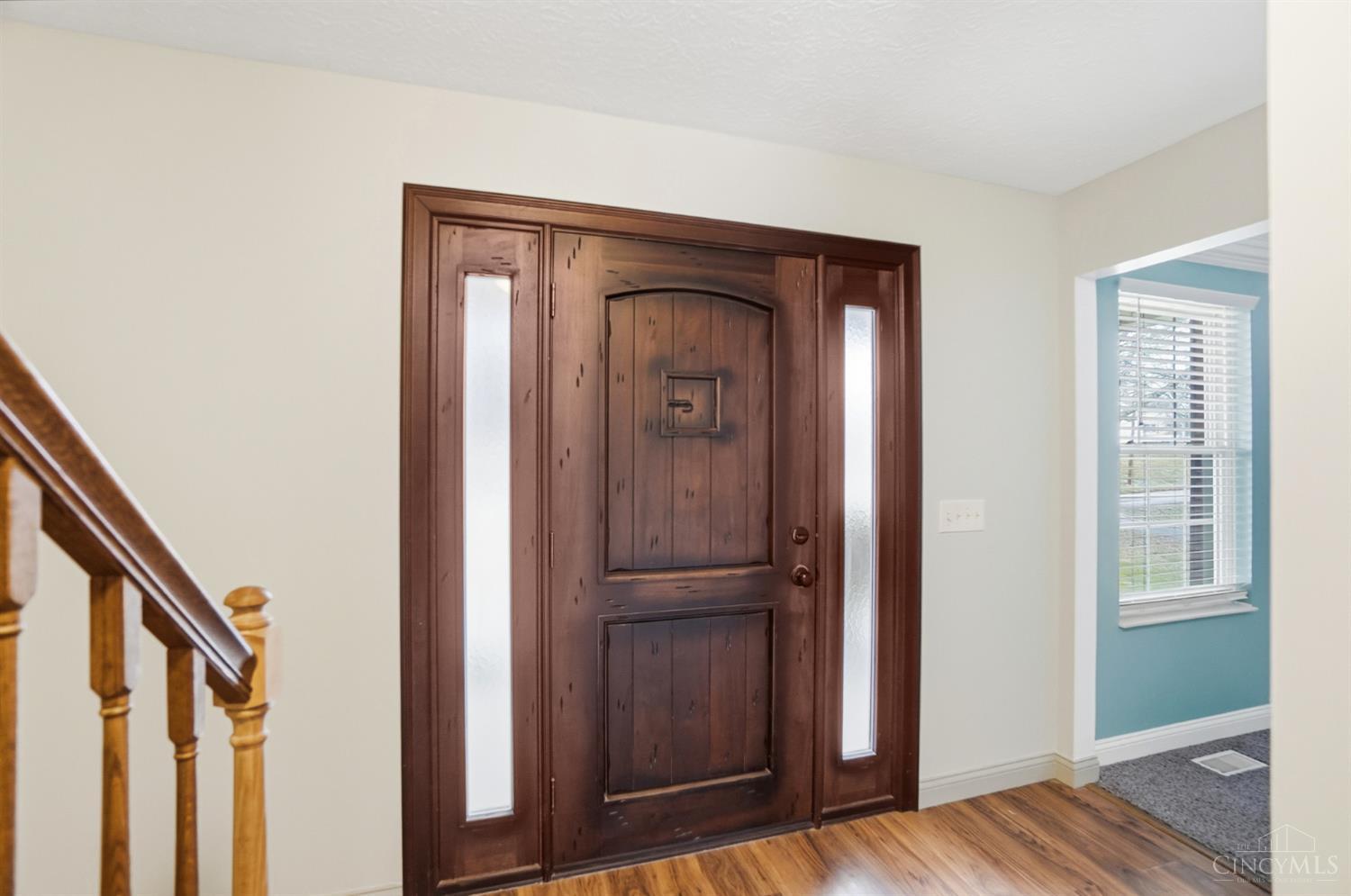 5285 Yeatman Road Cincinnati, OH 45252 - Photo 7 of 72
