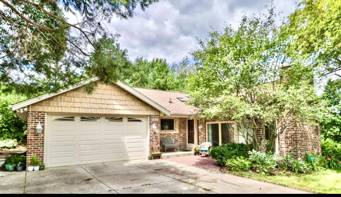 1325 Poplar Ridge Court Brookfield, WI 53045 - Photo 1 of 1 Welcome Home!