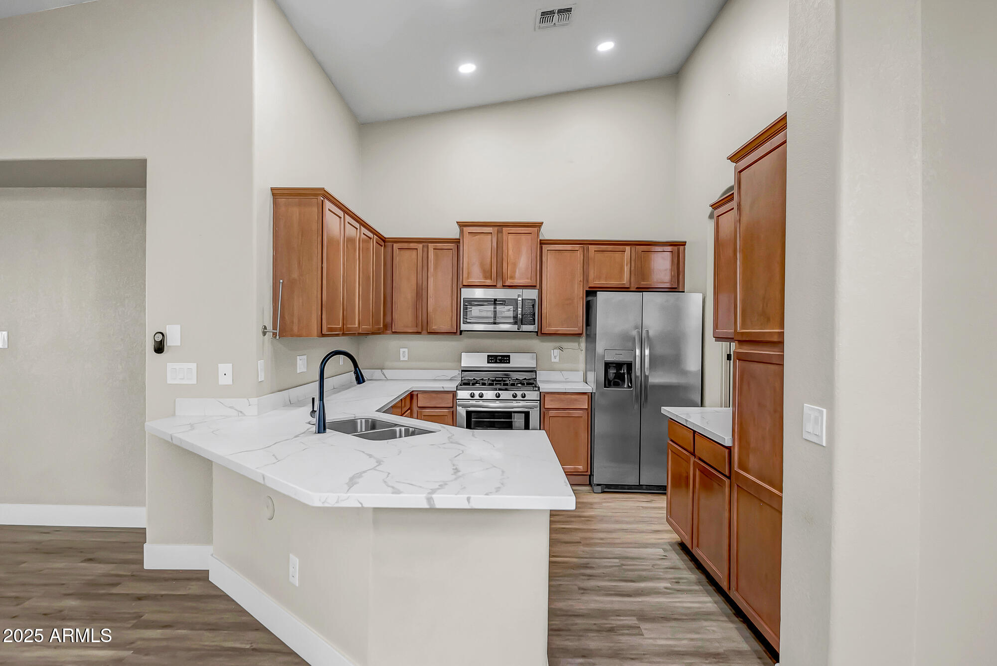 14456 West Boca Raton Road Surprise, AZ 85379 - Photo 8 of 30 DSC_7114