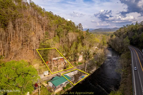 $489,000 | 6851 Old Walland Highway, Townsend, TN 37882