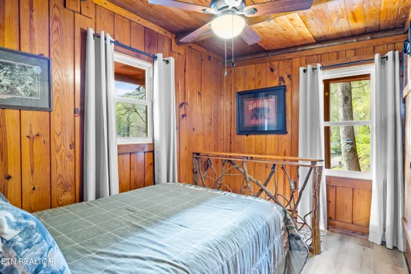 $489,000 | 6851 Old Walland Highway, Townsend, TN 37882