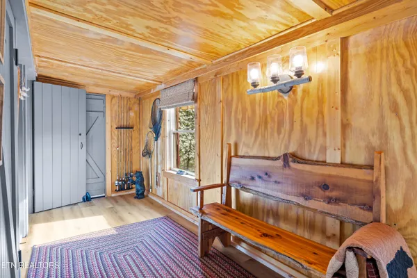 $489,000 | 6851 Old Walland Highway, Townsend, TN 37882