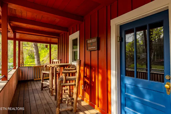 $489,000 | 6851 Old Walland Highway, Townsend, TN 37882