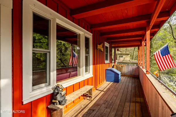 $489,000 | 6851 Old Walland Highway, Townsend, TN 37882