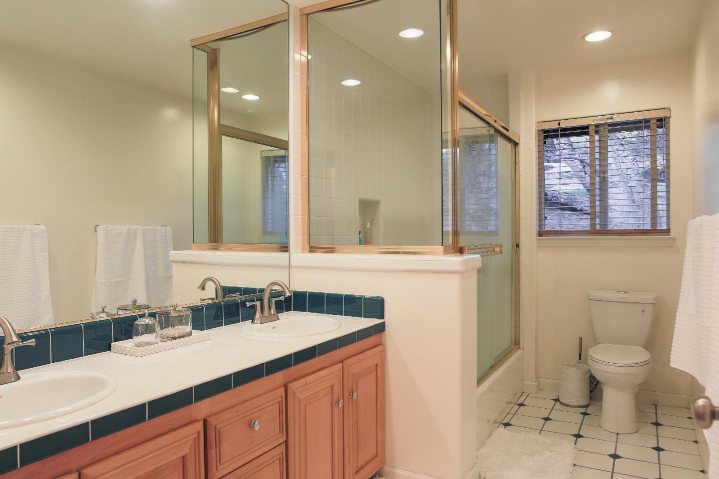 18443 Meadow Ridge Road Salinas, CA 93907 - Photo 15 of 28 Gallery Image 15