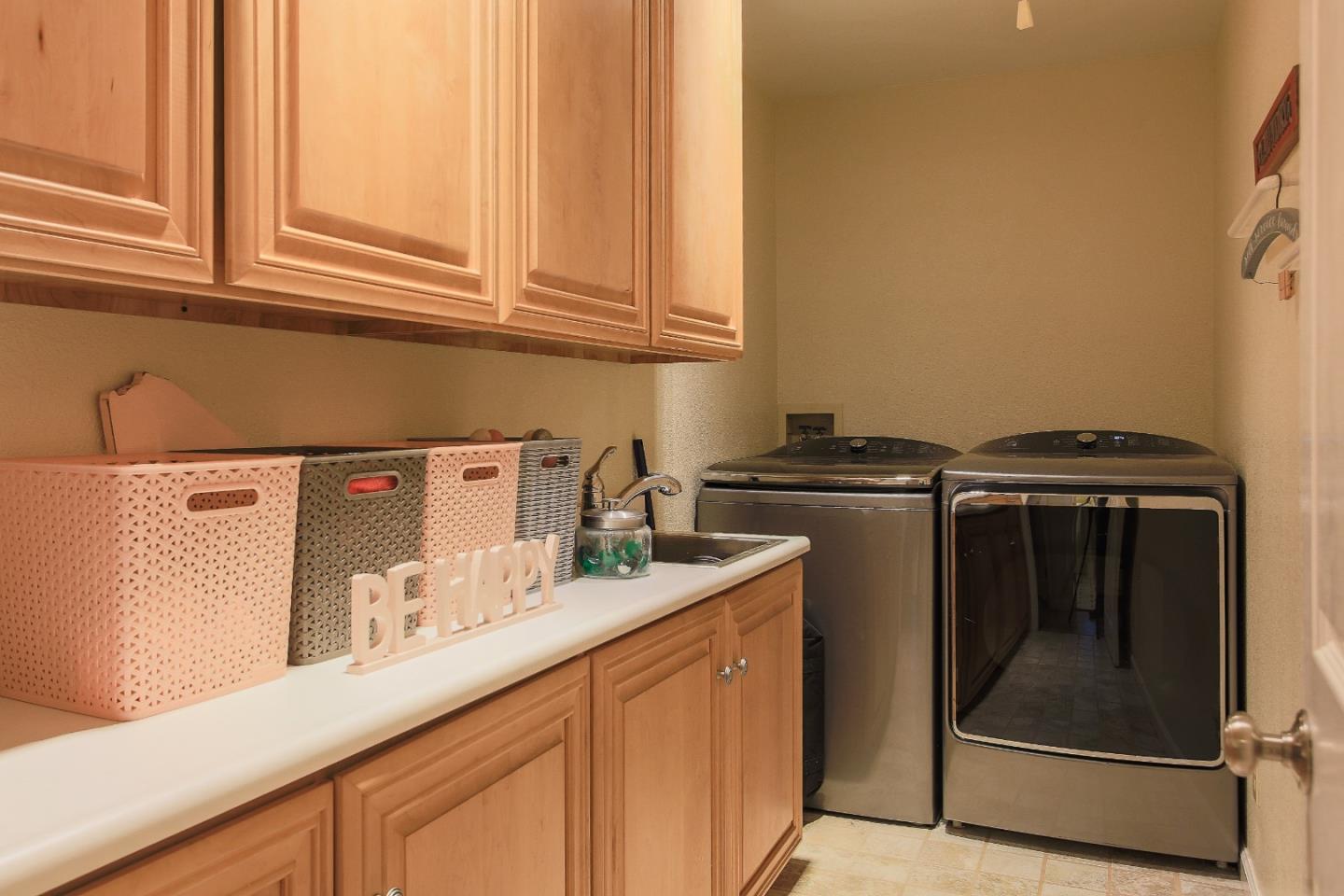 18443 Meadow Ridge Road Salinas, CA 93907 - Photo 16 of 28 Gallery Image 16