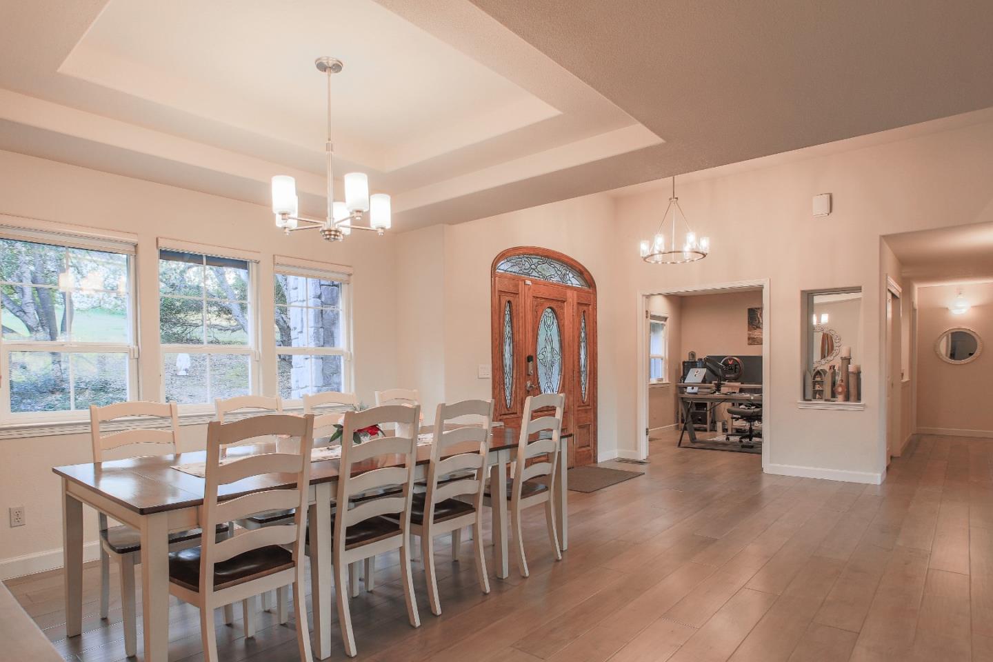 18443 Meadow Ridge Road Salinas, CA 93907 - Photo 4 of 28 Gallery Image 4