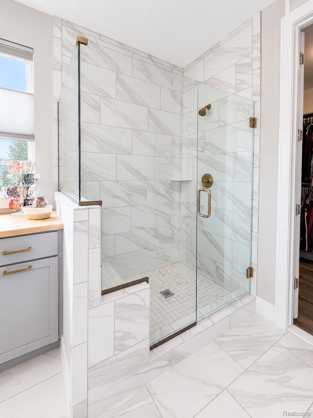 154 Mulberry Lane Rochester, MI 48309 - Photo 14 of 40 14.jpeg