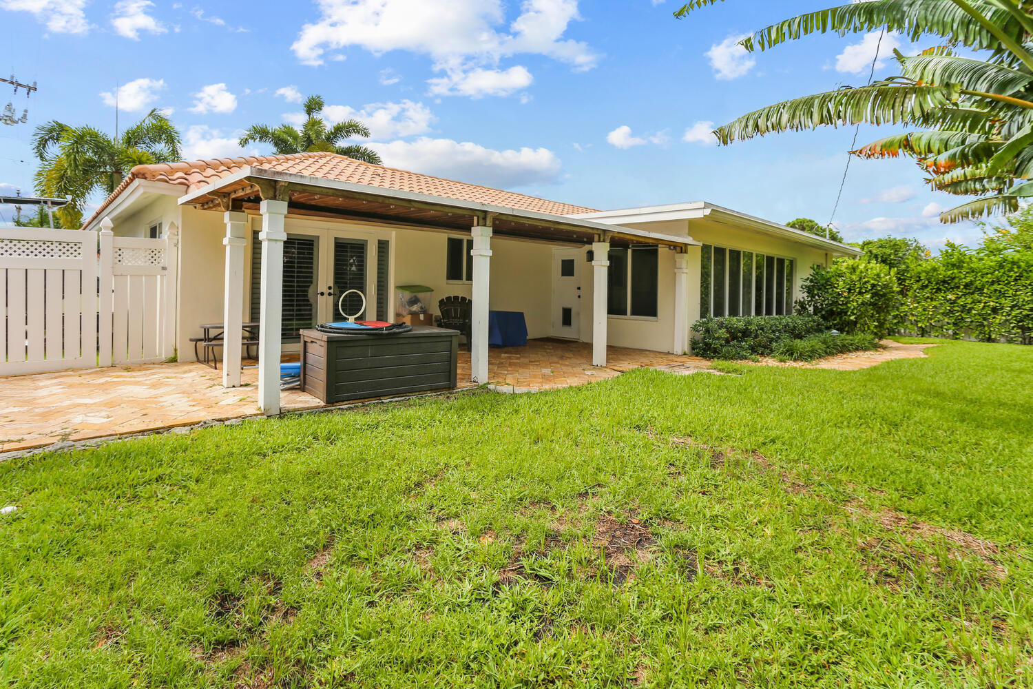 915 Southwest 5th Street Boca Raton, FL 33486 - Photo 34 of 41 915 SW 5th St Boca Raton FL-large-033-02