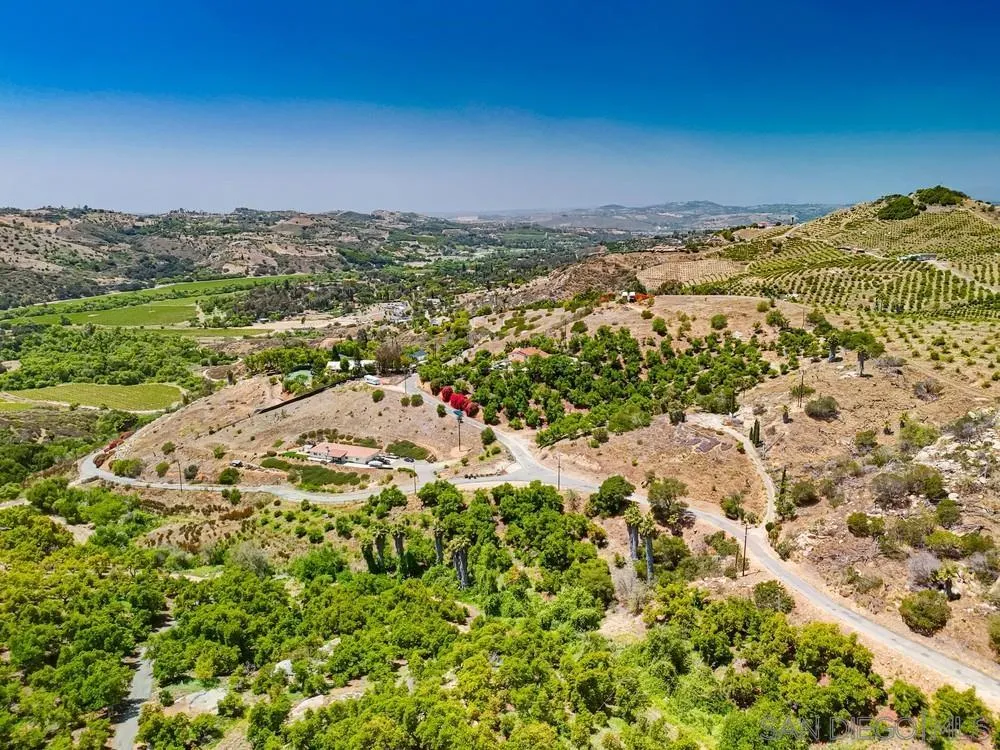 31675 Rancho Amigos Road, Unit 1 Bonsall, CA 92003 - Photo 6 of 19 Gallery Image 6