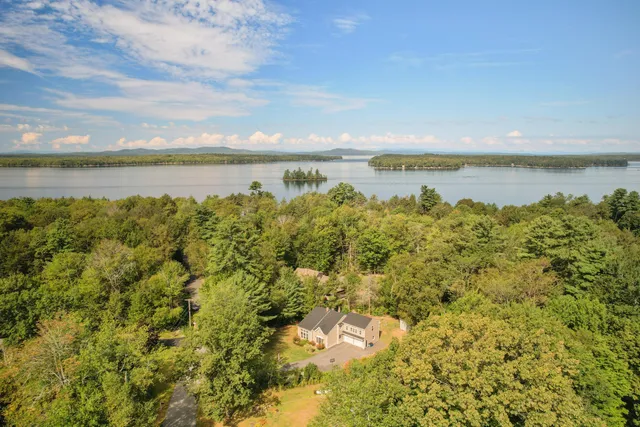 $699,000 | 194 Hearthside Road, Standish, ME 04084