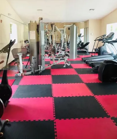 $2,450 | 6135 Northwest 186th Street, Unit 204, Hialeah, FL 33015