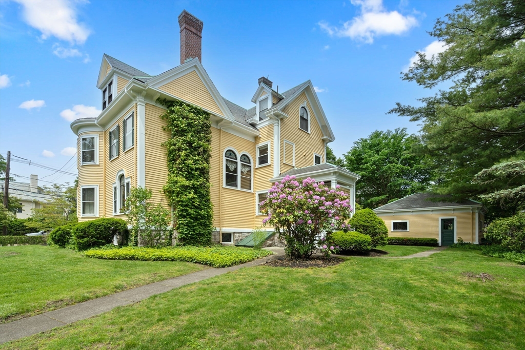 43 Bailey Road Watertown, MA 02472 - Photo 33 of 36 Gallery Image 33