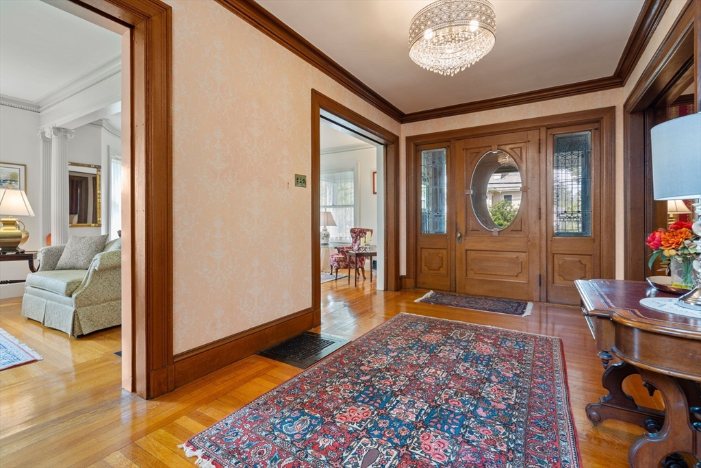 43 Bailey Road Watertown, MA 02472 - Photo 8 of 36 Gallery Image 8