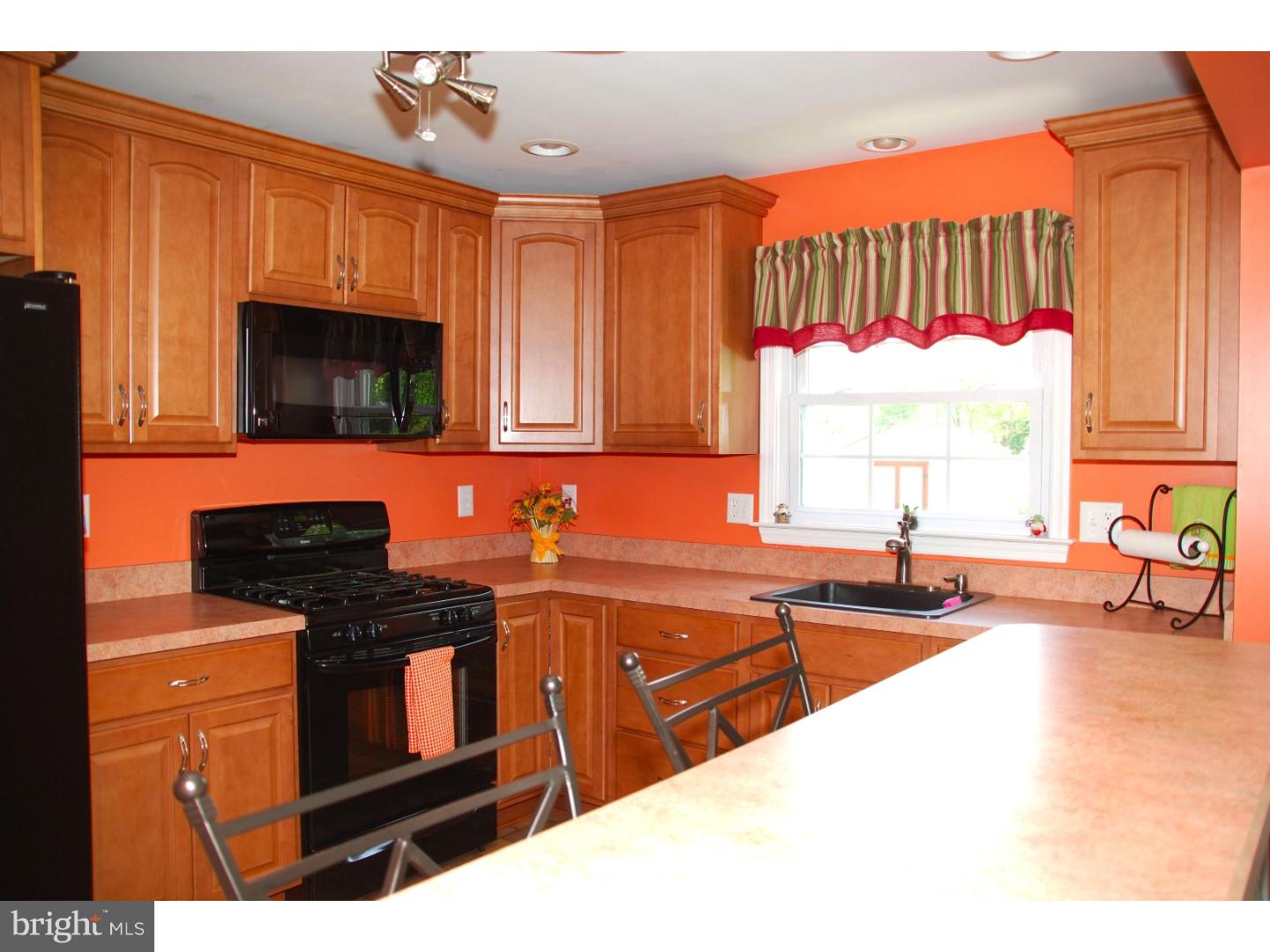 2702 Raven Road Cinnaminson, NJ 08077 - Photo 4 of 14