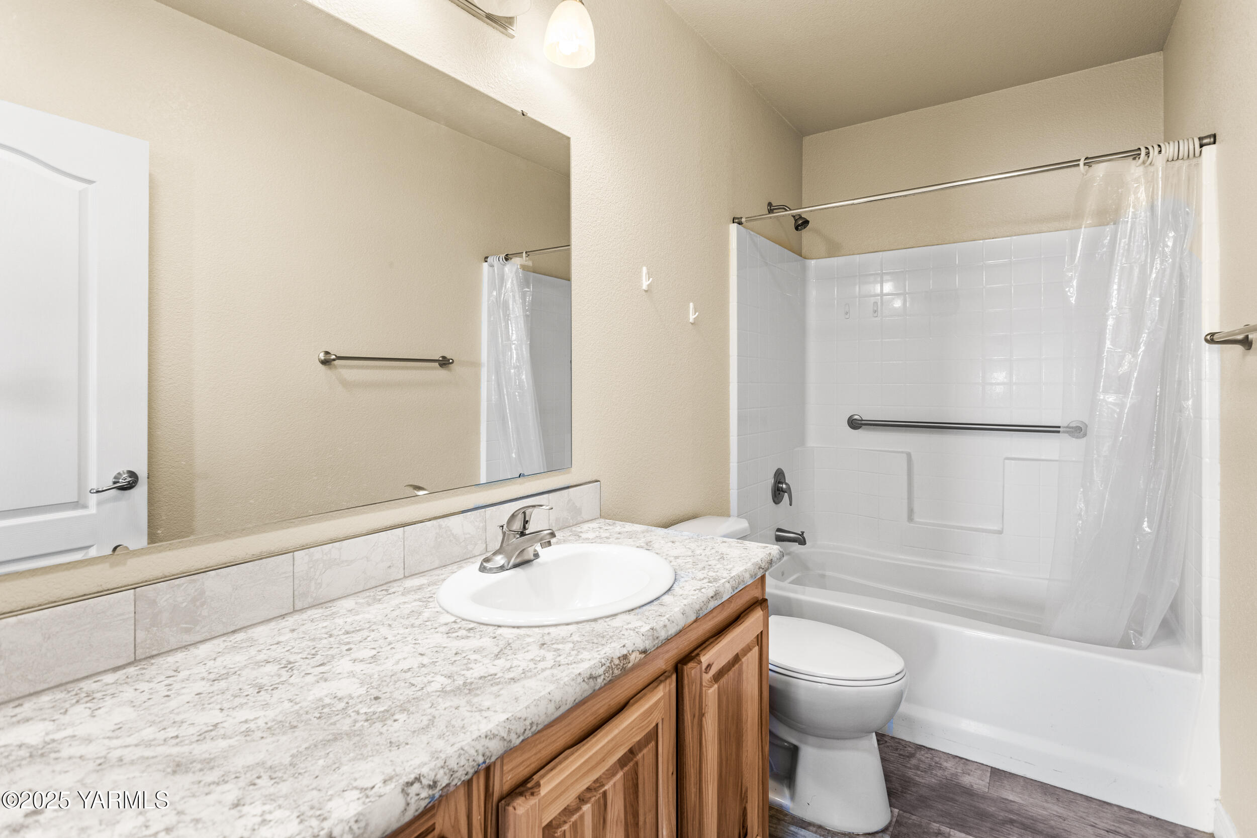 200 Bridle Way, Unit 281 Yakima, WA 98901 - Photo 17 of 32 200BridleWay#281_16